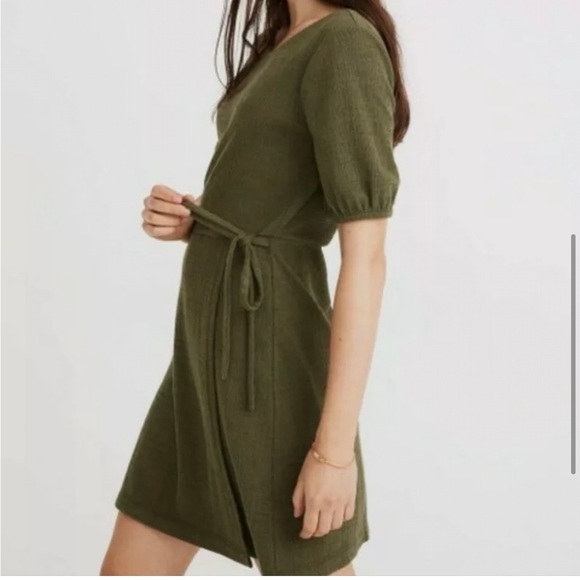 Madewell Palm Tree Crosshatch Puff-Sleeve Faux-Wrap Dress Green - Picture 2 of 9